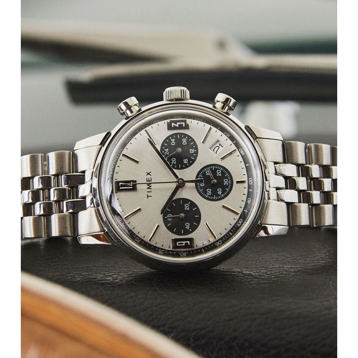 TIMEX PANDA Men Silver-Tone Analog Round Stainless Steel Dial Watch - TW2W10400UJ