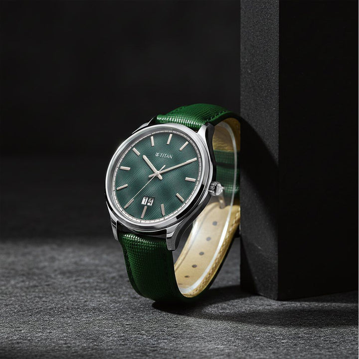 https://www.titan.co.in/dw/image/v2/BKDD_PRD/on/demandware.static/-/Sites-titan-master-catalog/default/dw0d295992/images/Titan/Catalog/10033SL03_2.jpg