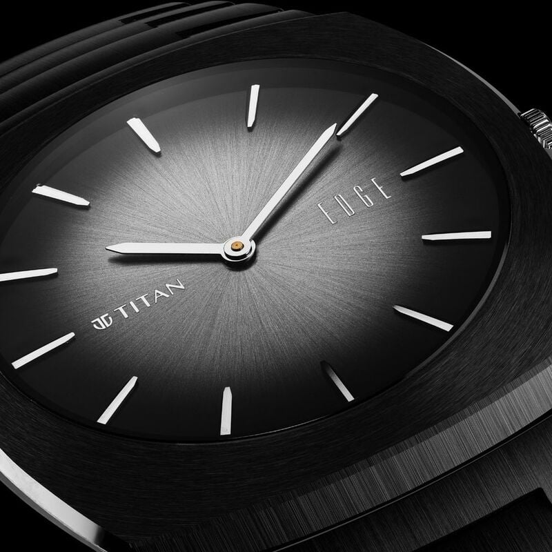 https://www.titan.co.in/dw/image/v2/BKDD_PRD/on/demandware.static/-/Sites-titan-master-catalog/default/dwe43cf361/images/Titan/Catalog/10055NC01_3.jpg?sw=800&amp;sh=800