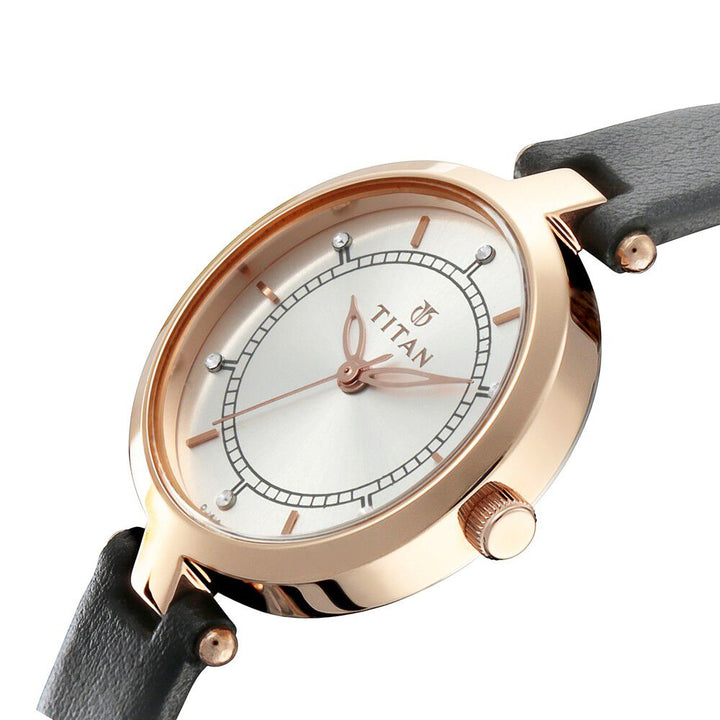 Titan Bandhan Silver Dial Analog Leather Strap watch for Couple - The Watch Factory ®