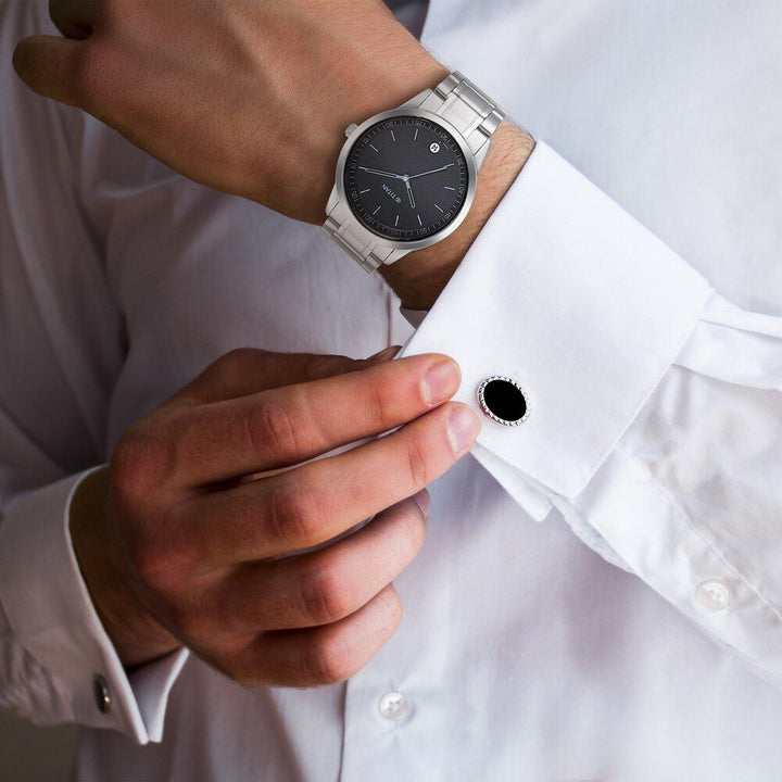 Titan Men's Timeless Style Watch: Refined Black Dial and Metal Strap NP1806SM02