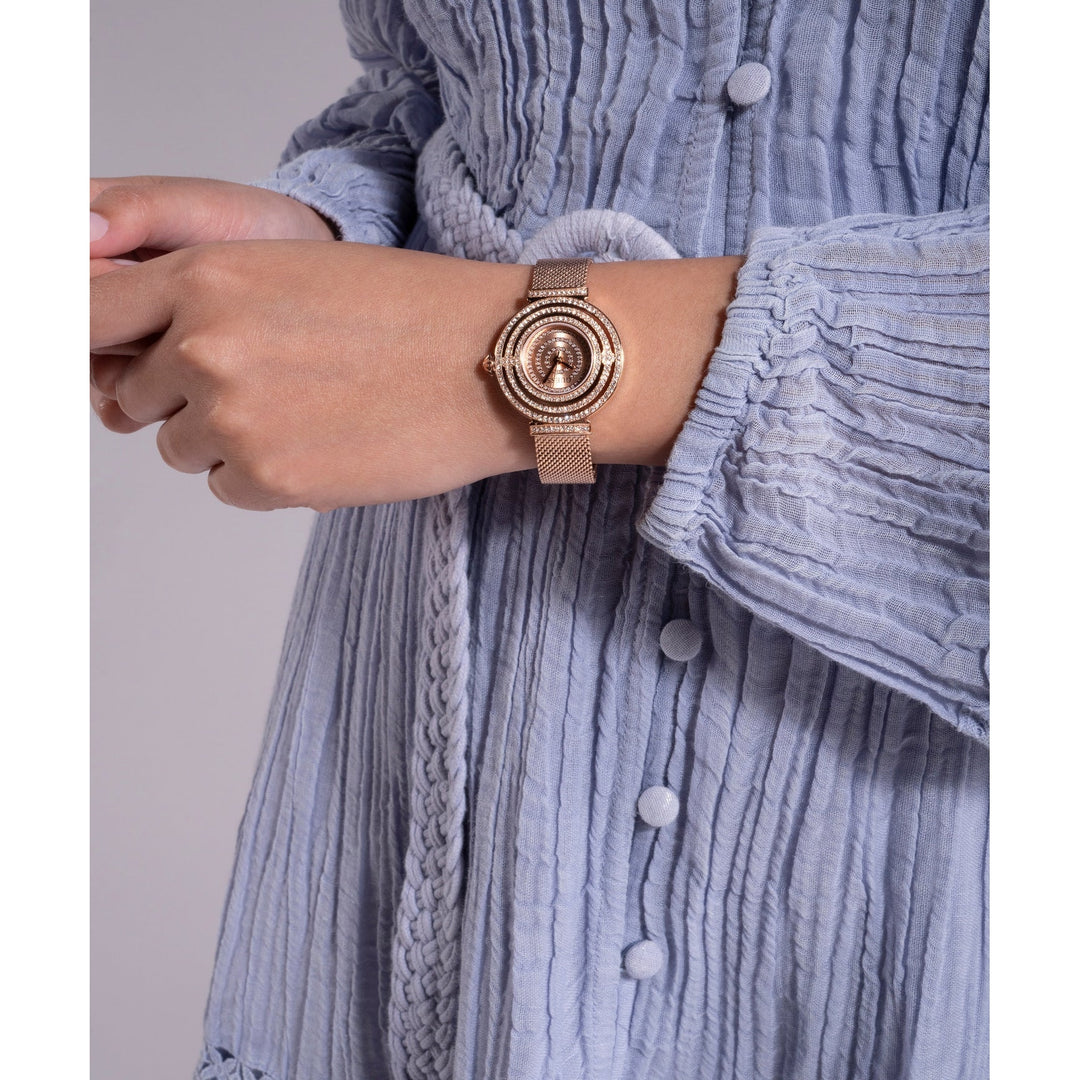 Women Analog Stainless Steel Watch GW0550L3