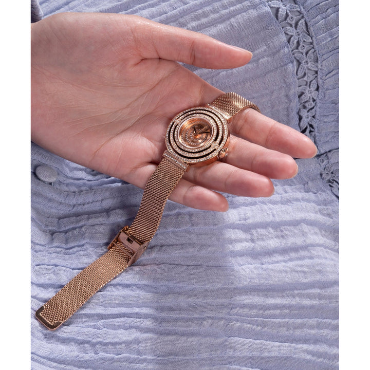 Women Analog Stainless Steel Watch GW0550L3