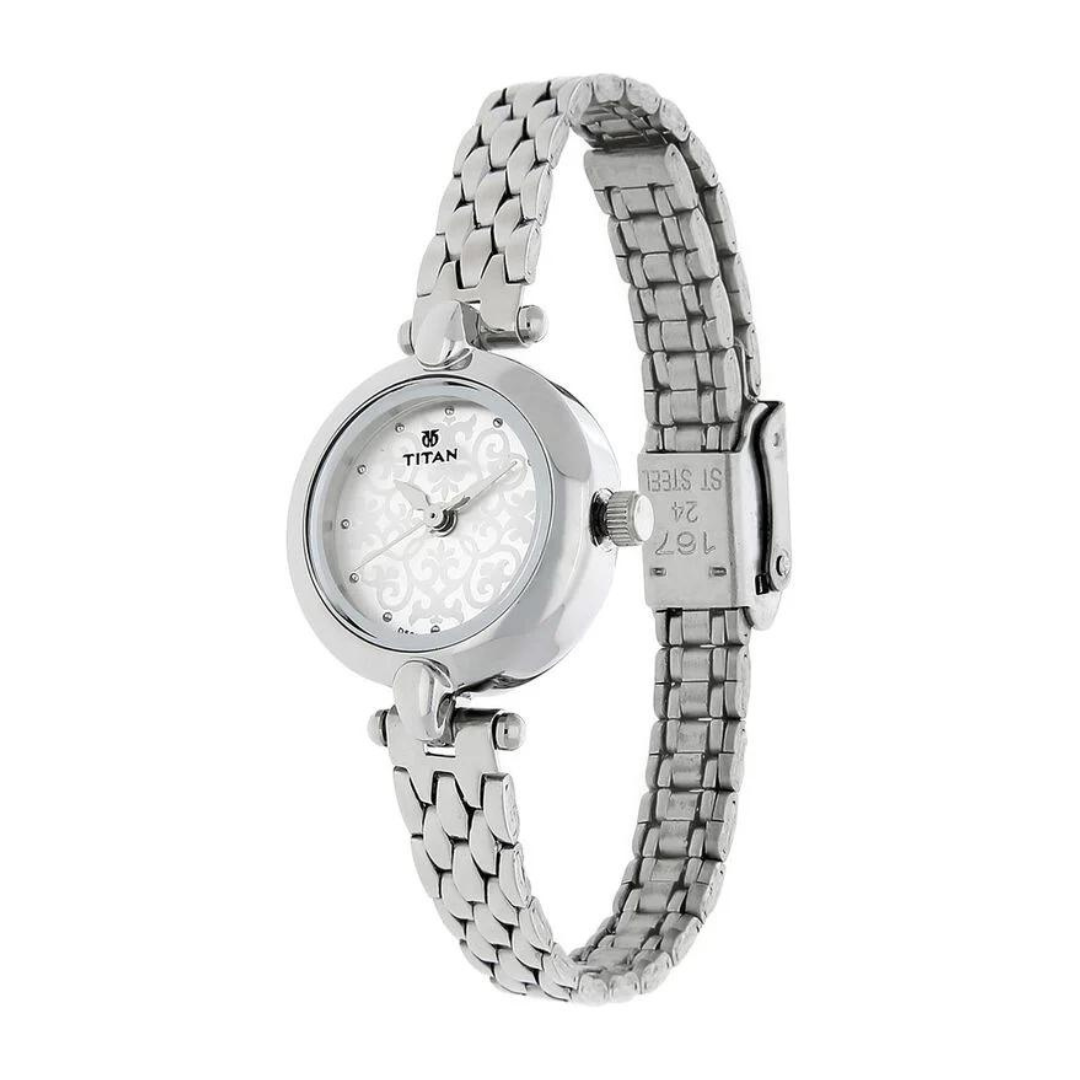 TITAN Analog Watch 2521SM02 (DF812)