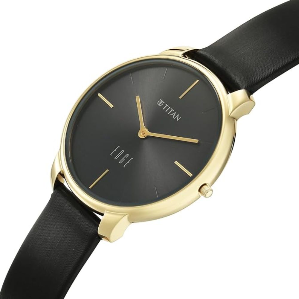 Titan Velora 2654QL01 Black Dial Women&