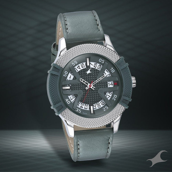 Fastrack Dial It Up Quartz Multifunction Green Dial Leather Strap Watch for Guys 3223KL02