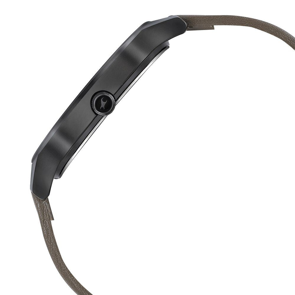 Fastrack Dial It Up Quartz Multifunction Beige Dial Leather Strap Watch for Guys NS3252NL01