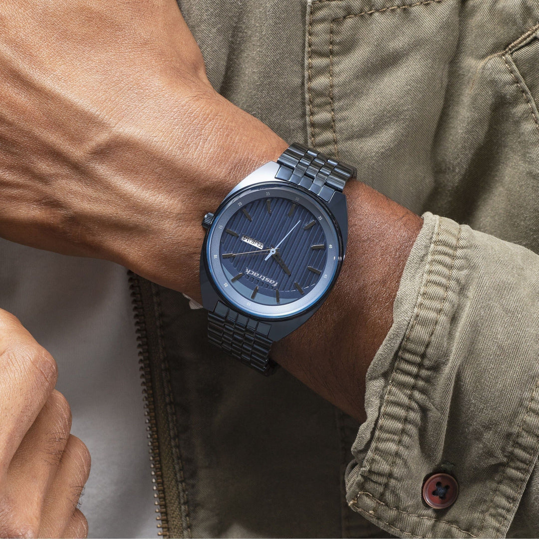 Fastrack Snob X Blue Dial Metal Strap Watch for Guys NS3292QM01