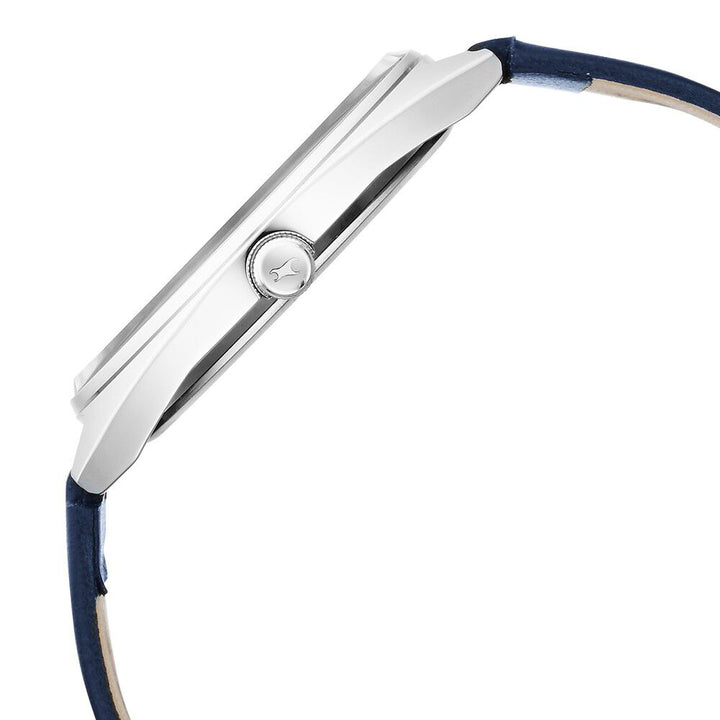 Fastrack Snob X Silver Dial Leather Strap Watch for Guys 3292SL01