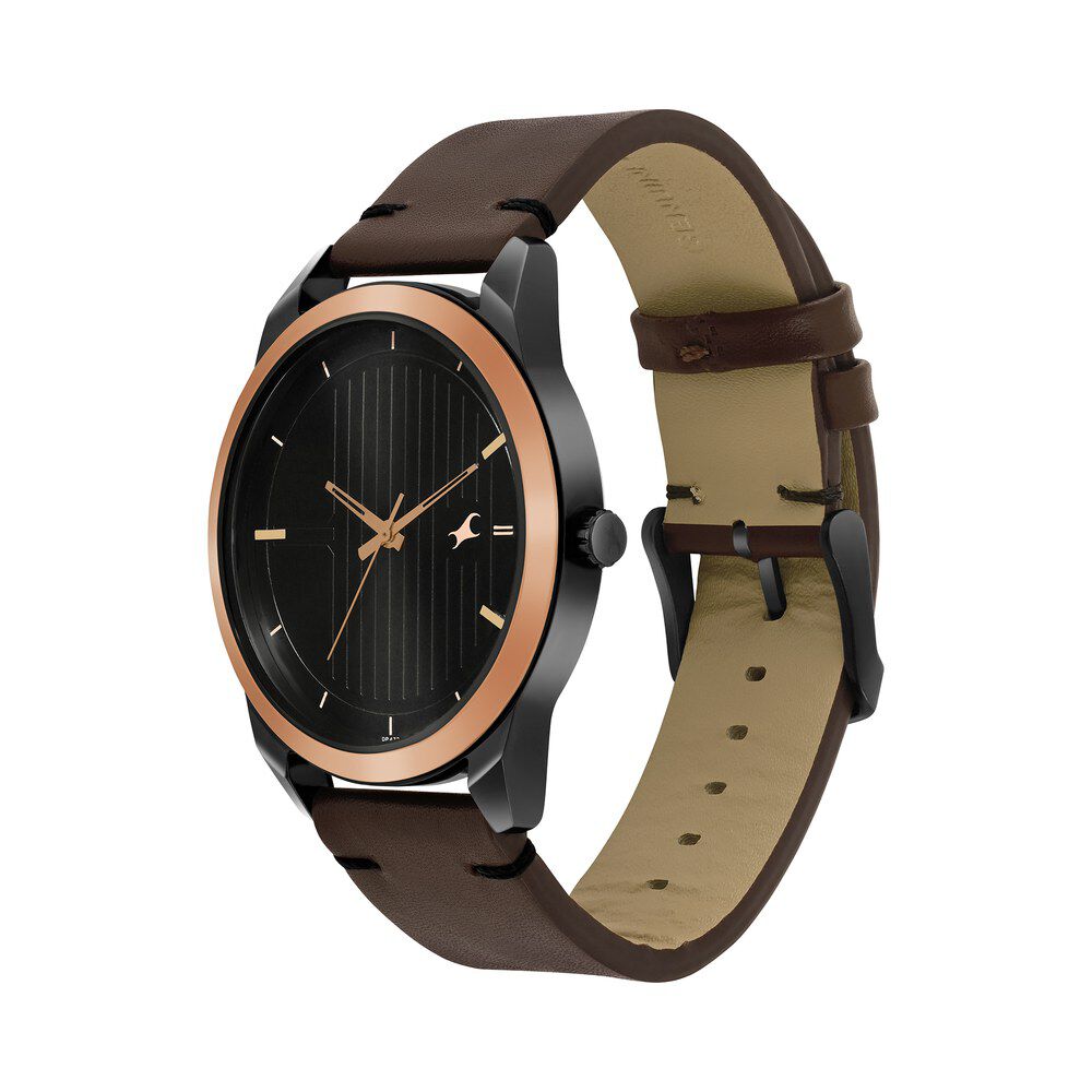 Fastrack Stunners Quartz Analog Black dial Leather Strap Watch for Guys 3308KL01