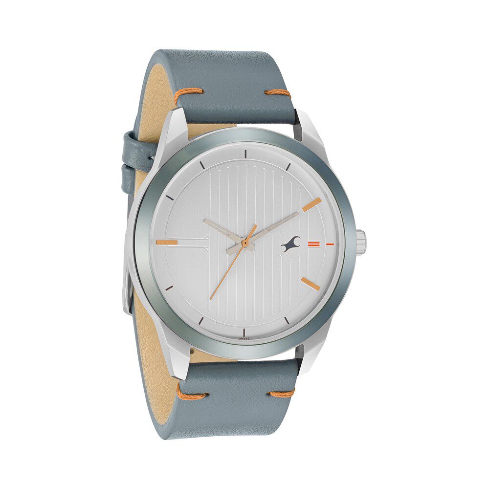 Fastrack Stunners Quartz Analog White dial Leather Strap Watch for Guys 3308KL02