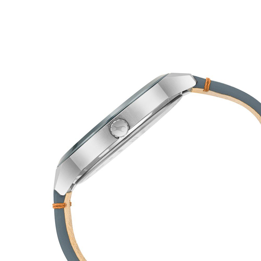 Fastrack Stunners Quartz Analog White dial Leather Strap Watch for Guys 3308KL02