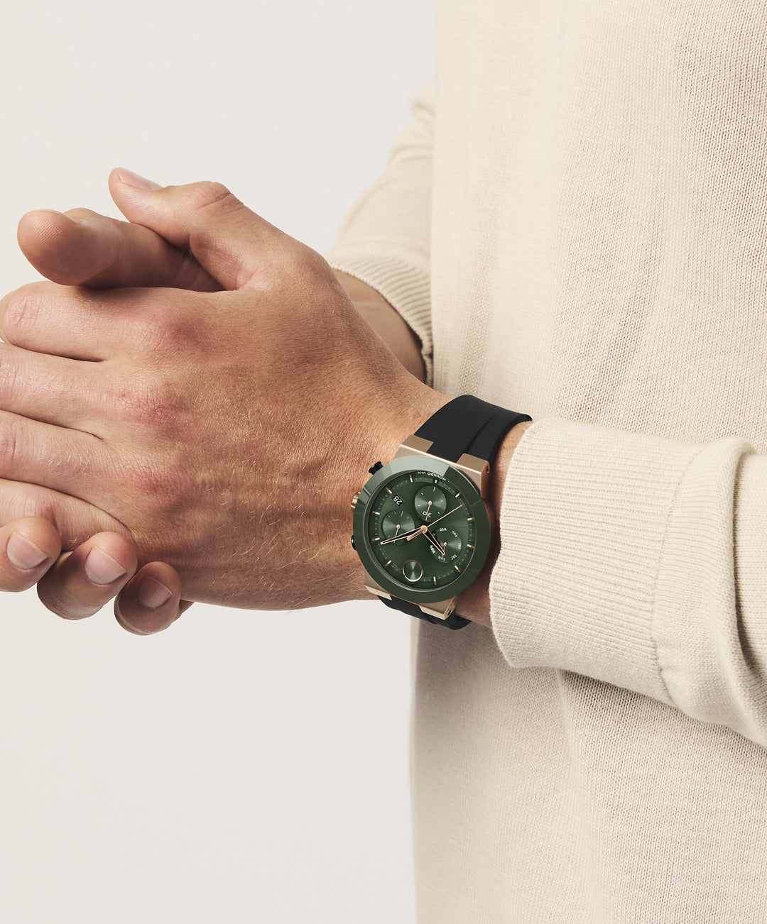 https://sfcc-prod.movado.com/dw/image/v2/BDKZ_PRD/on/demandware.static/-/Sites-mgi-master/default/dw22df30fa/images/products/3601333_Wrist_M.jpg
