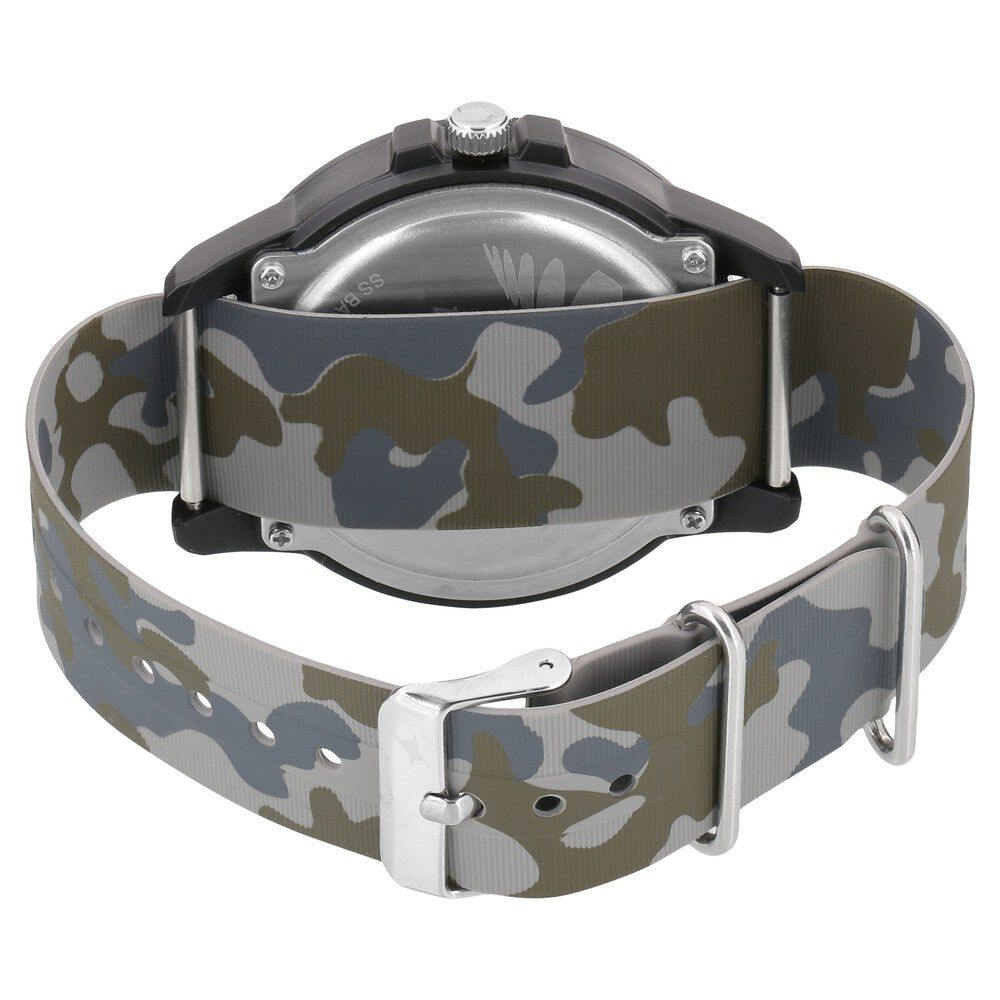 Fastrack Trendies Quartz Analog Black Dial Silicone Strap Watch for Guys NR38048PP01