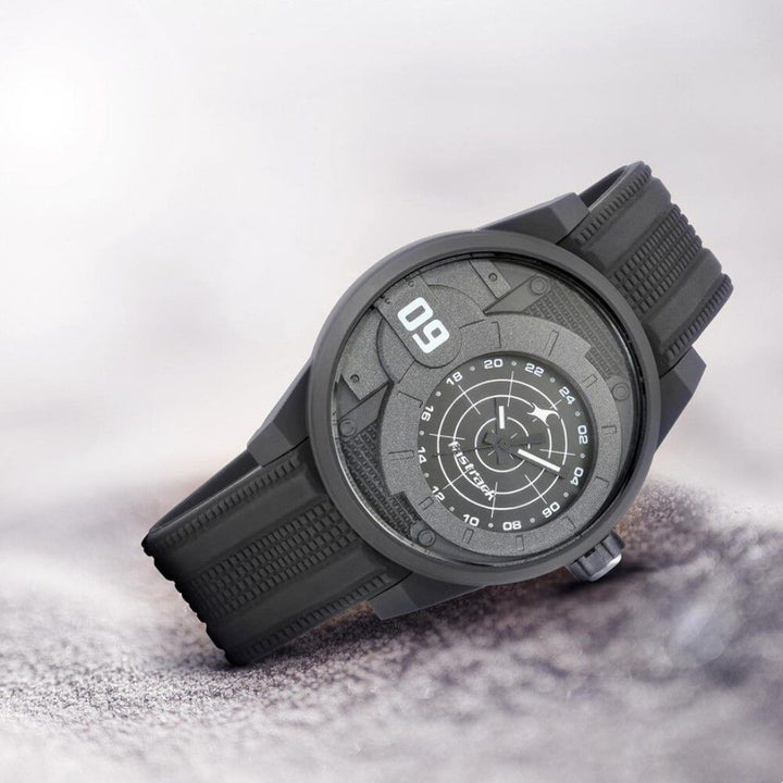 Fastrack Trendies Quartz Analog Black Dial Silicone Strap Watch for Guys NS38058PP03