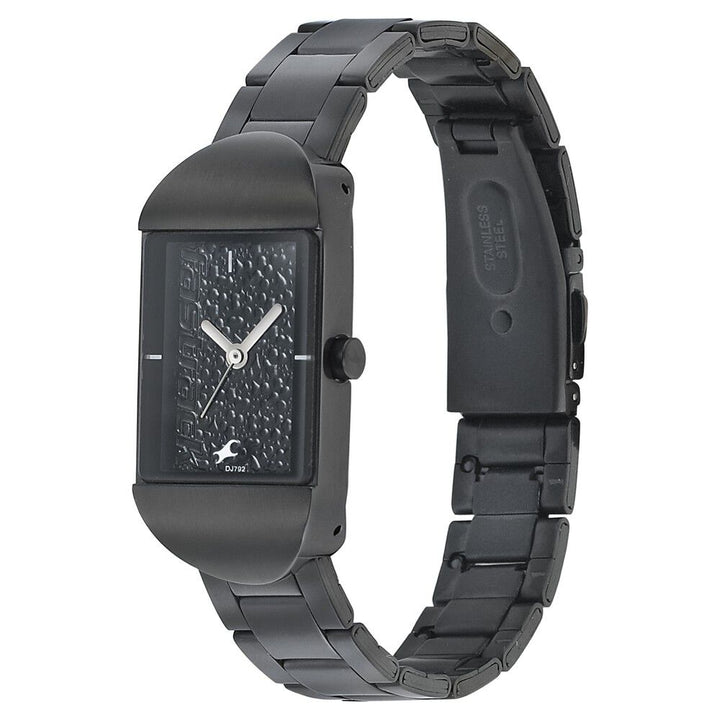 Fastrack Go Skate Quartz Analog Black Dial Stainless Steel Strap Watch for Girls NR6201KM03
