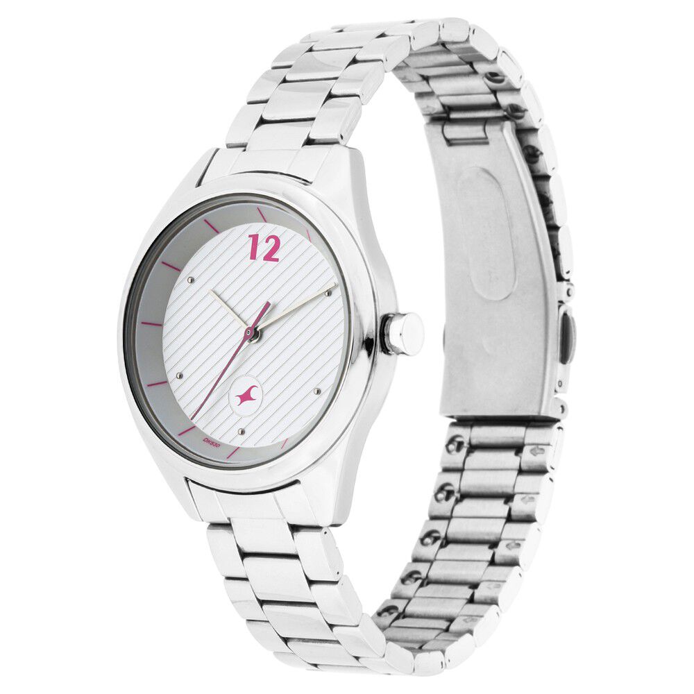 Fastrack Quartz Analog Silver Dial Stainless Steel Strap Watch for Girls NP6215SM01