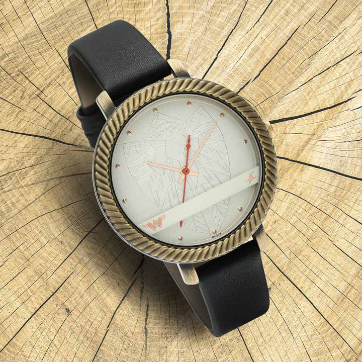 Fastrack Wonder Woman Quartz Analog Silver Dial Leather Strap Watch for Girls 6243QL01