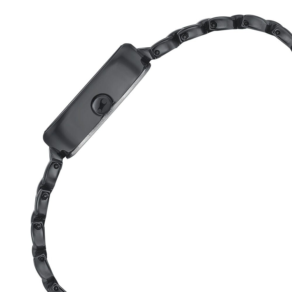 Fastrack Style Up Black Dial Metal Strap Watch for Girls NS6258NM01