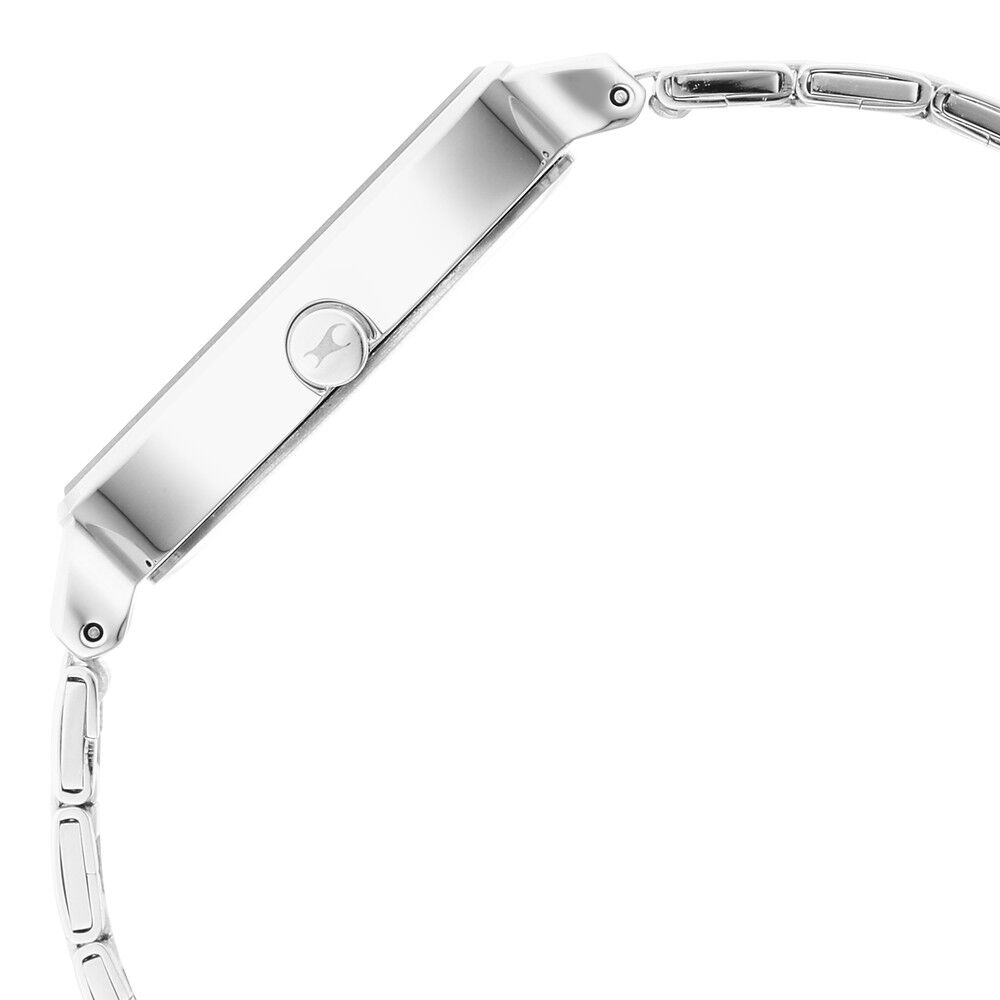 Fastrack Stunners Quartz Analog Silver Dial Metal Strap Watch for Girls NS6265SM01