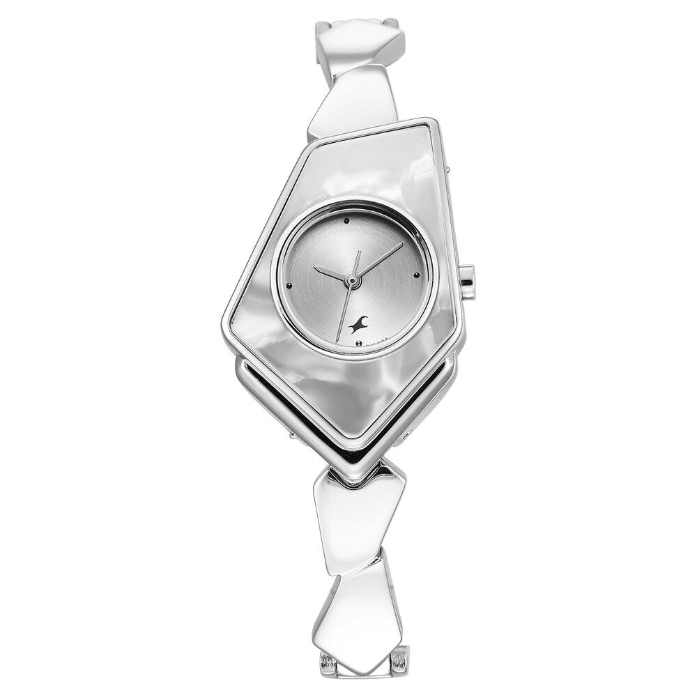 Fastrack Younique Quartz Analog Silver Dial Metal Strap Watch for Girls NS6279SM01