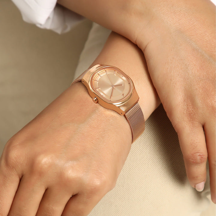 Fastrack Snob X Rose Gold Dial Stainless Steel Strap Watch for Girls NS6283WM01