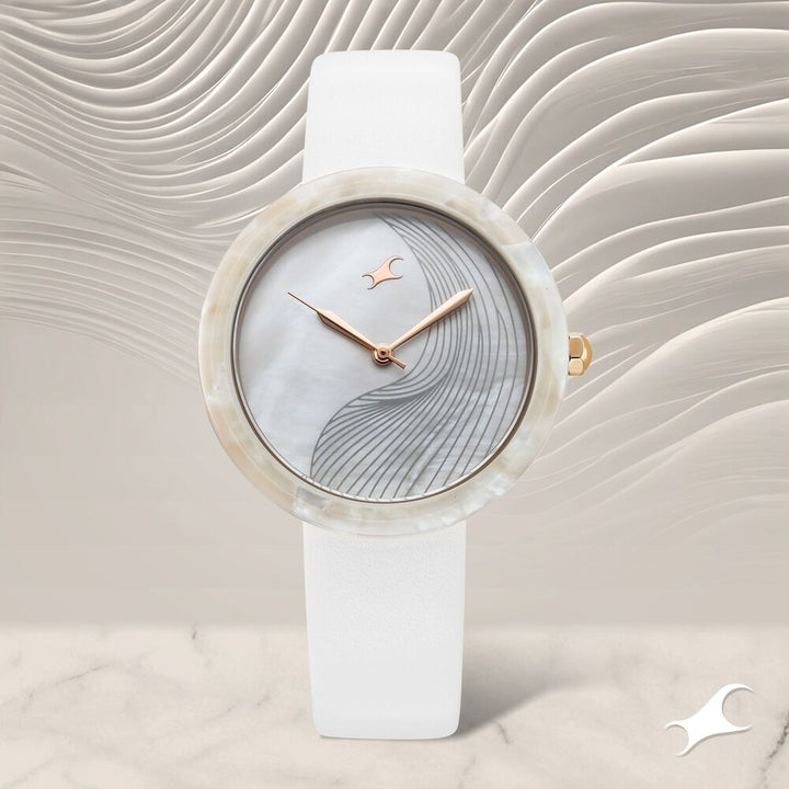 Fastrack Younique Quartz Analog Mother Of Pearl Dial LeatherStrap Watch For Girls 68035KL01