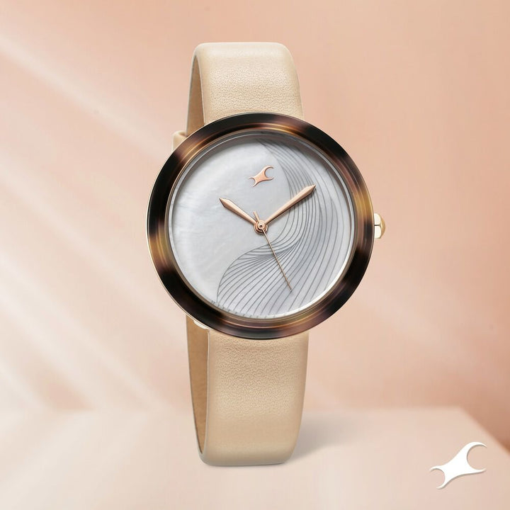 Fastrack Younique Quartz Analog Mother Of Pearl Dial LeatherStrap Watch For Girls 68035KL02