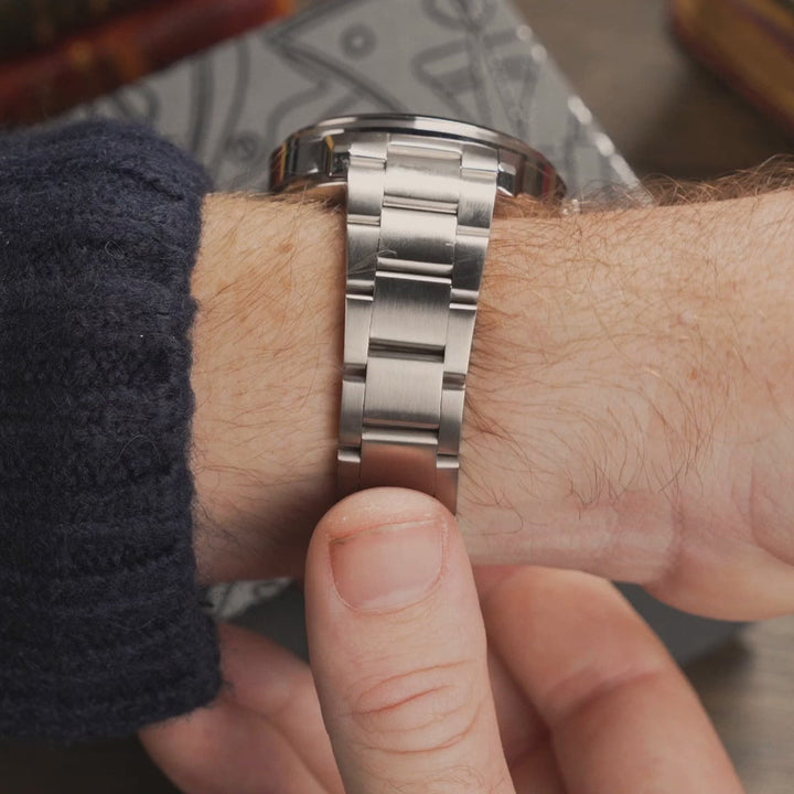 Earnshaw Cornwall Bridge Automatic Silver