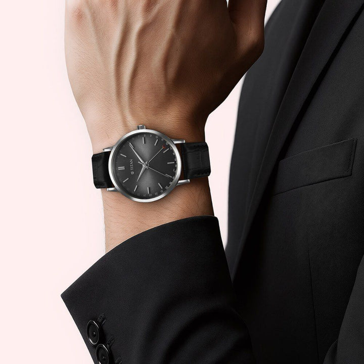 https://www.titan.co.in/dw/image/v2/BKDD_PRD/on/demandware.static/-/Sites-titan-master-catalog/default/dw4861326f/images/Titan/Catalog/90202SL02_8.jpg