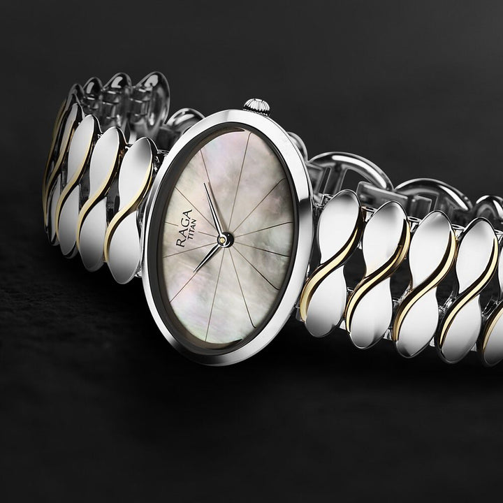 Titan Raga Silver Quartz Analog Mother Of Pearl Dial Sterling Silver Metal Strap And Case Watch For Women 95219VM01