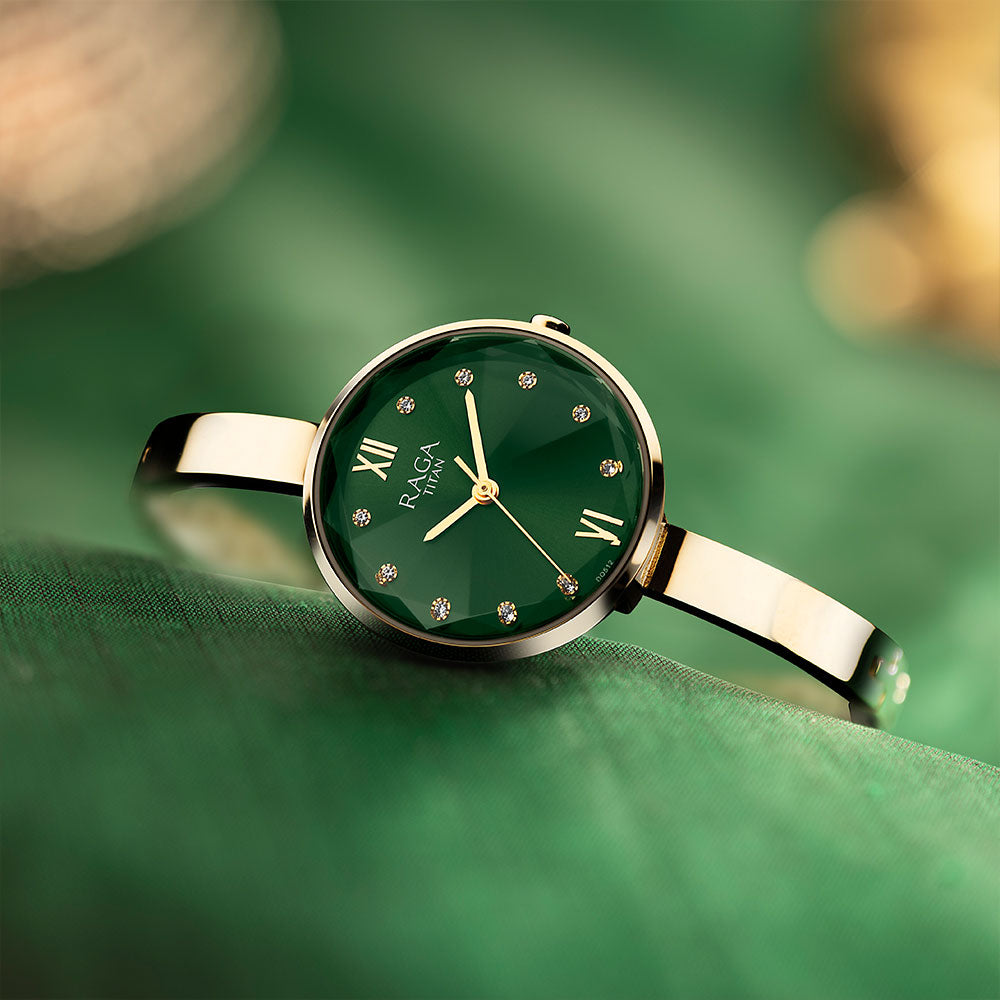 TITAN Women Raga - 95271YM01