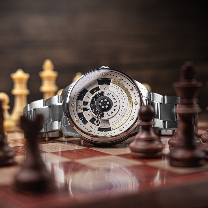 Earnshaw Staunton Chess Set Automatic Rook White