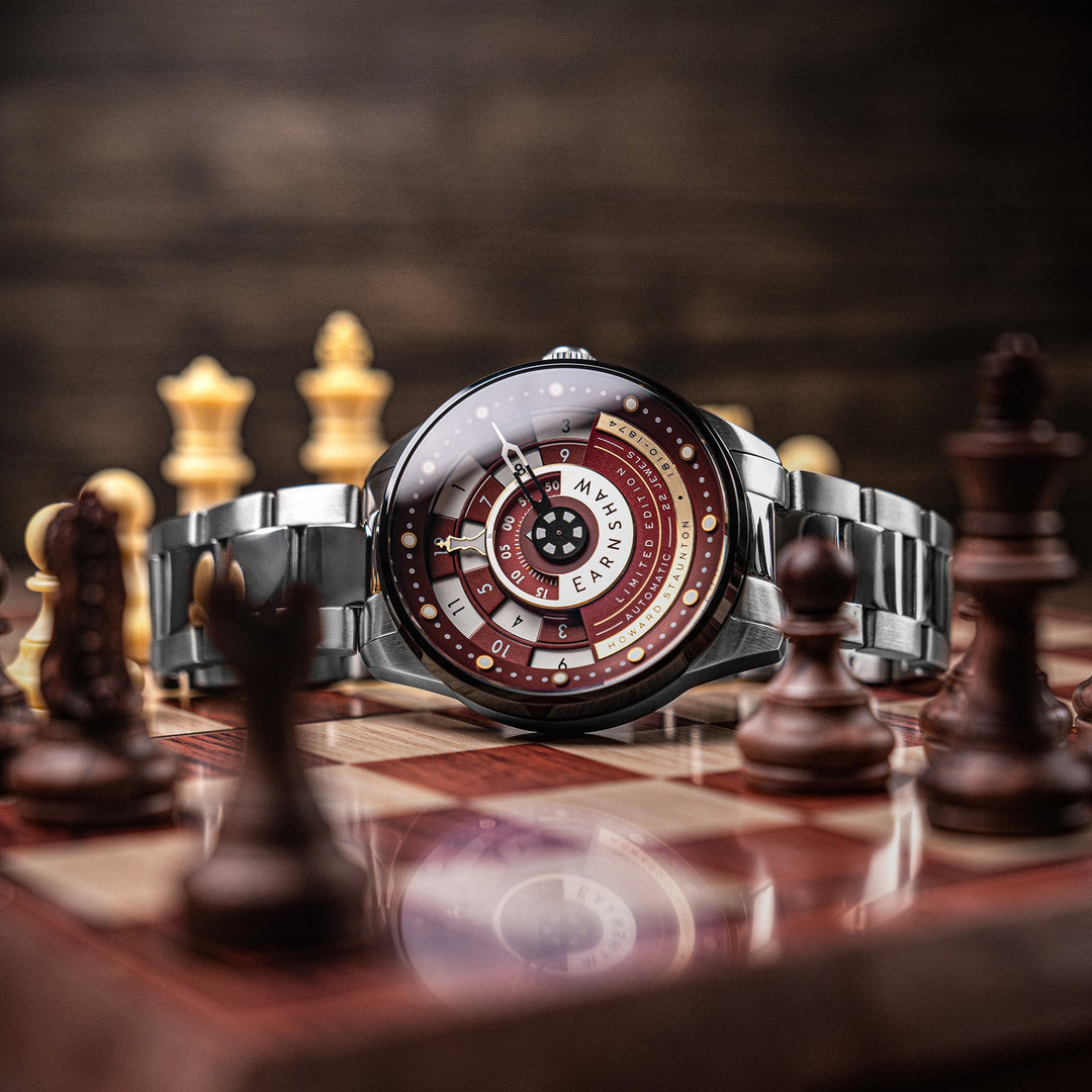 Earnshaw Staunton Chess Set Automatic Bishop Red