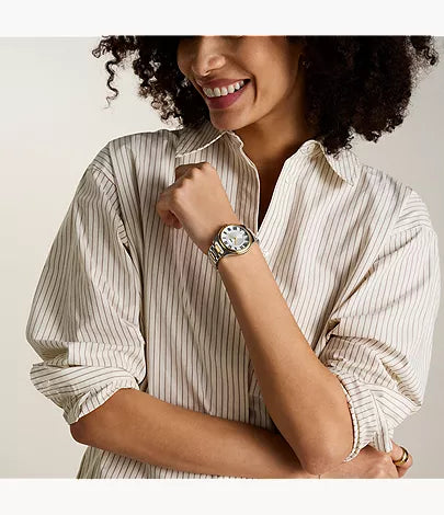https://fossil.scene7.com/is/image/FossilPartners/ES5396_onmodel?$sfcc_fos_large$