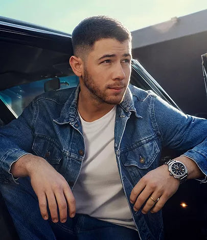 https://fossil.scene7.com/is/image/FossilPartners/FS6095_onwrist?$sfcc_onmodel_large$