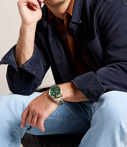 https://fossil.scene7.com/is/image/FossilPartners/FS6131_onmodel?$sfcc_onmodel_large$