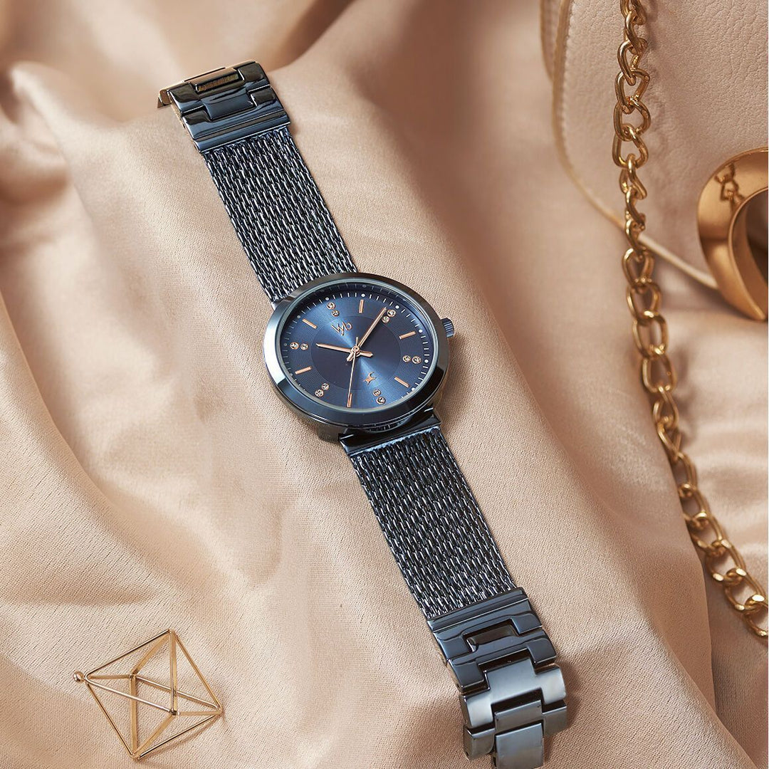 Fastrack Vyb Flare Quartz Analog Blue Dial Metal Strap Watch for Girls FV60011QM01W