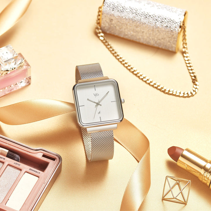 Fastrack Vyb Minimalist Quartz Analog Silver Dial Stainless Steel Strap Watch for Girls FV60012SM01W