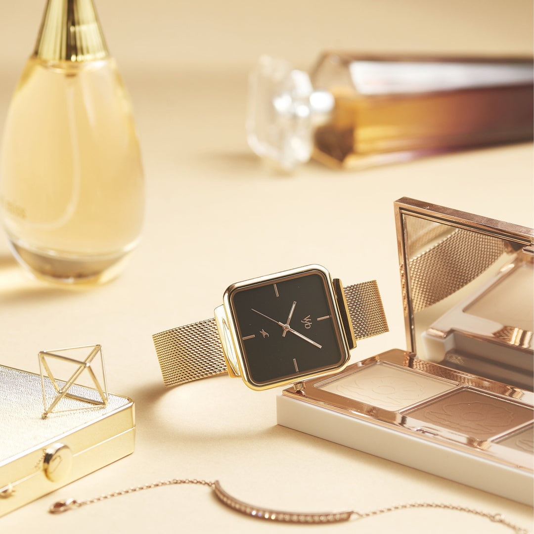 Fastrack Vyb Minimalist Quartz Analog Black Dial Stainless Steel Strap Watch for Girls FV60012WM01W