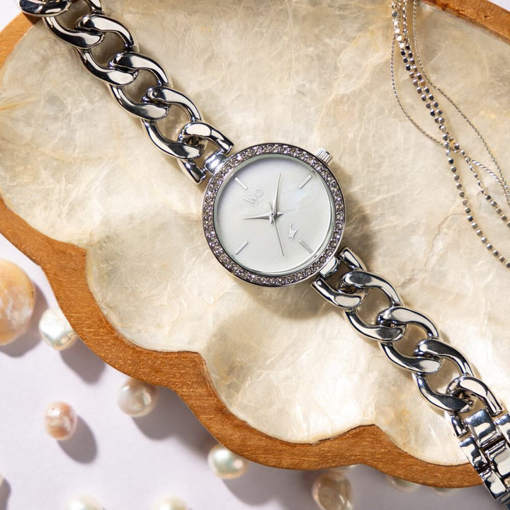 Fastrack Vyb Showstopper Quartz Analog Mother Of Pearl Dial Metal Strap Watch for Girls FV60026SM01W