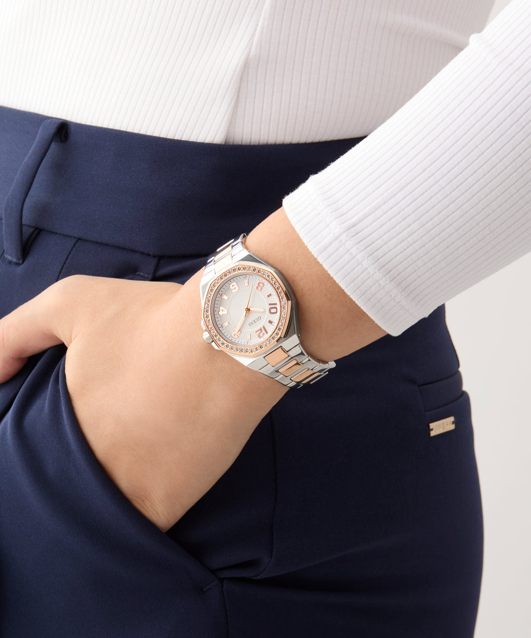 https://cdn.shopify.com/s/files/1/0581/4793/0155/files/GW0877L5_M.jpg?v=1744049683