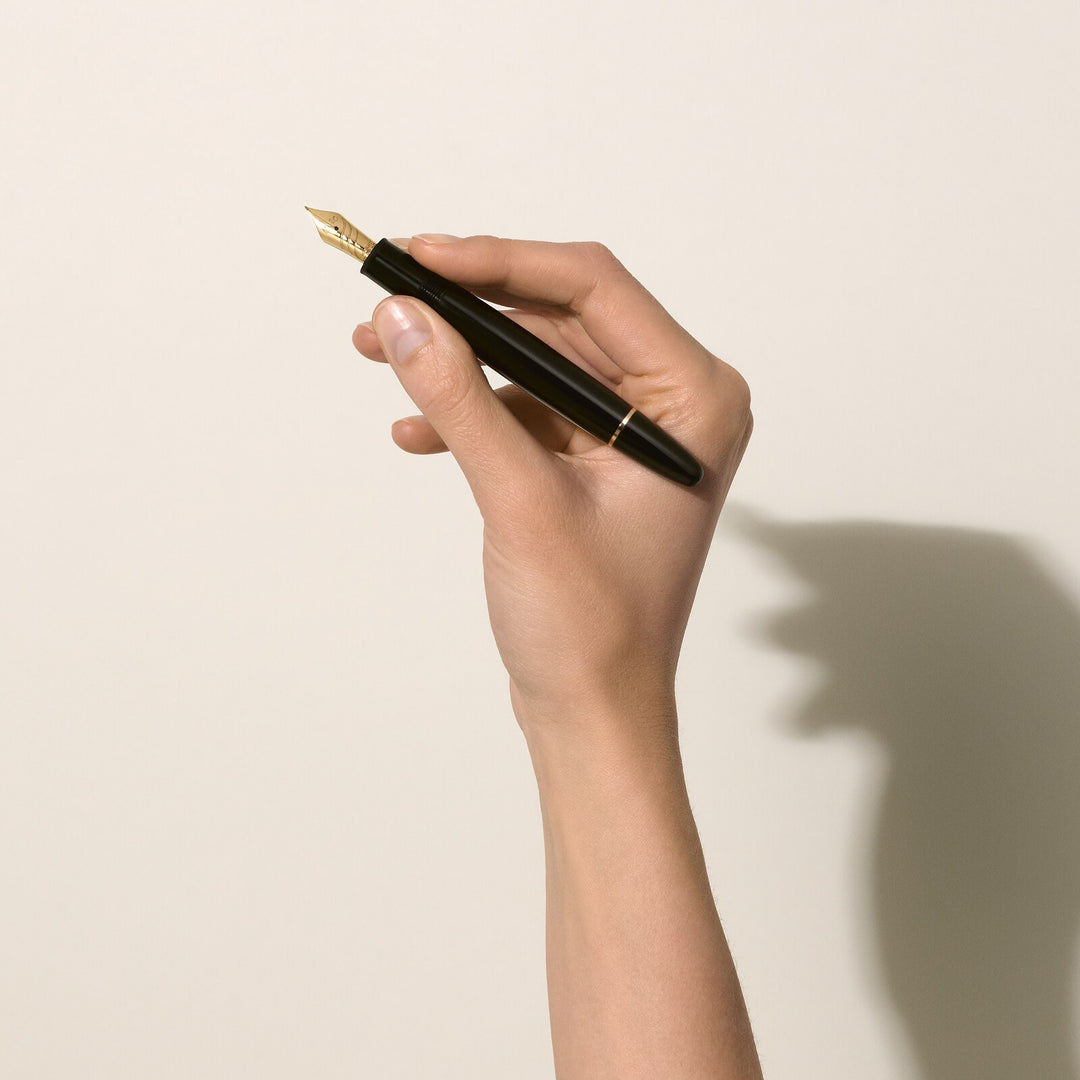 Montblanc Meisterstück LeGrand Fountain Pen with Calligraphy Curved Nib MB130205