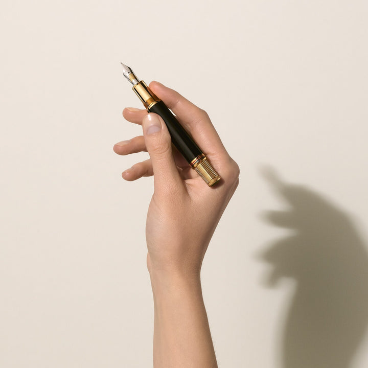 Montblanc Great Characters Homage to The Great Gatsby Limited Edition 1925 Fountain Pen MB130654
