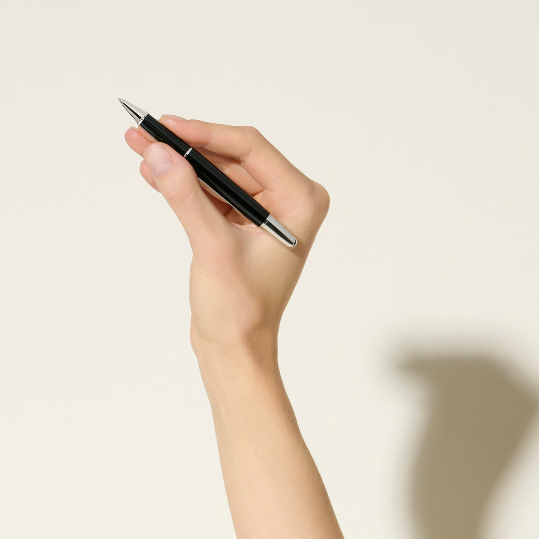 Montblanc Meisterstück Doué Geometry Classique Rollerball MB132502