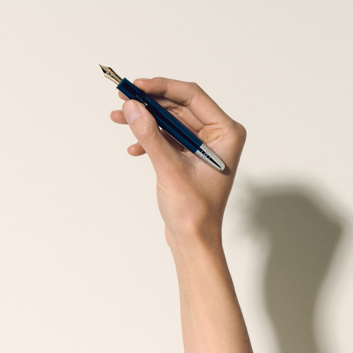 Montblanc Meisterstück Around the World in 80 Days LeGrand Fountain Pen MB132875