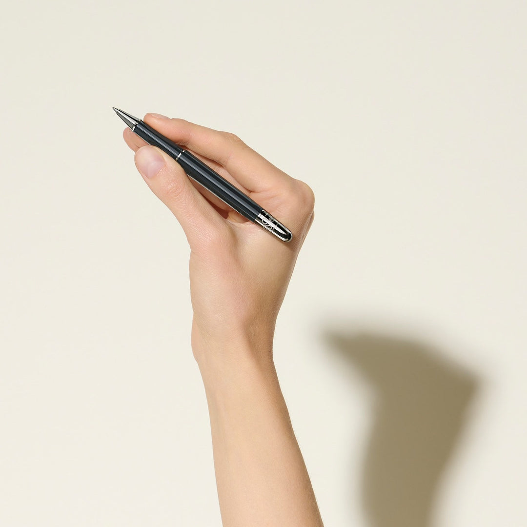 Montblanc Meisterstück Around the World in 80 Days Classique Rollerball MB132880M