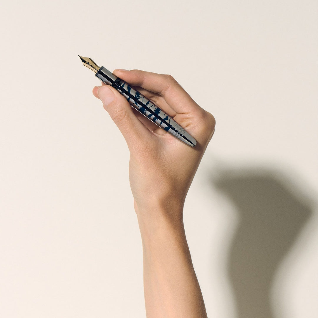 Montblanc Meisterstück Around the World in 80 Days Solitaire LeGrand Fountain Pen MB132897M