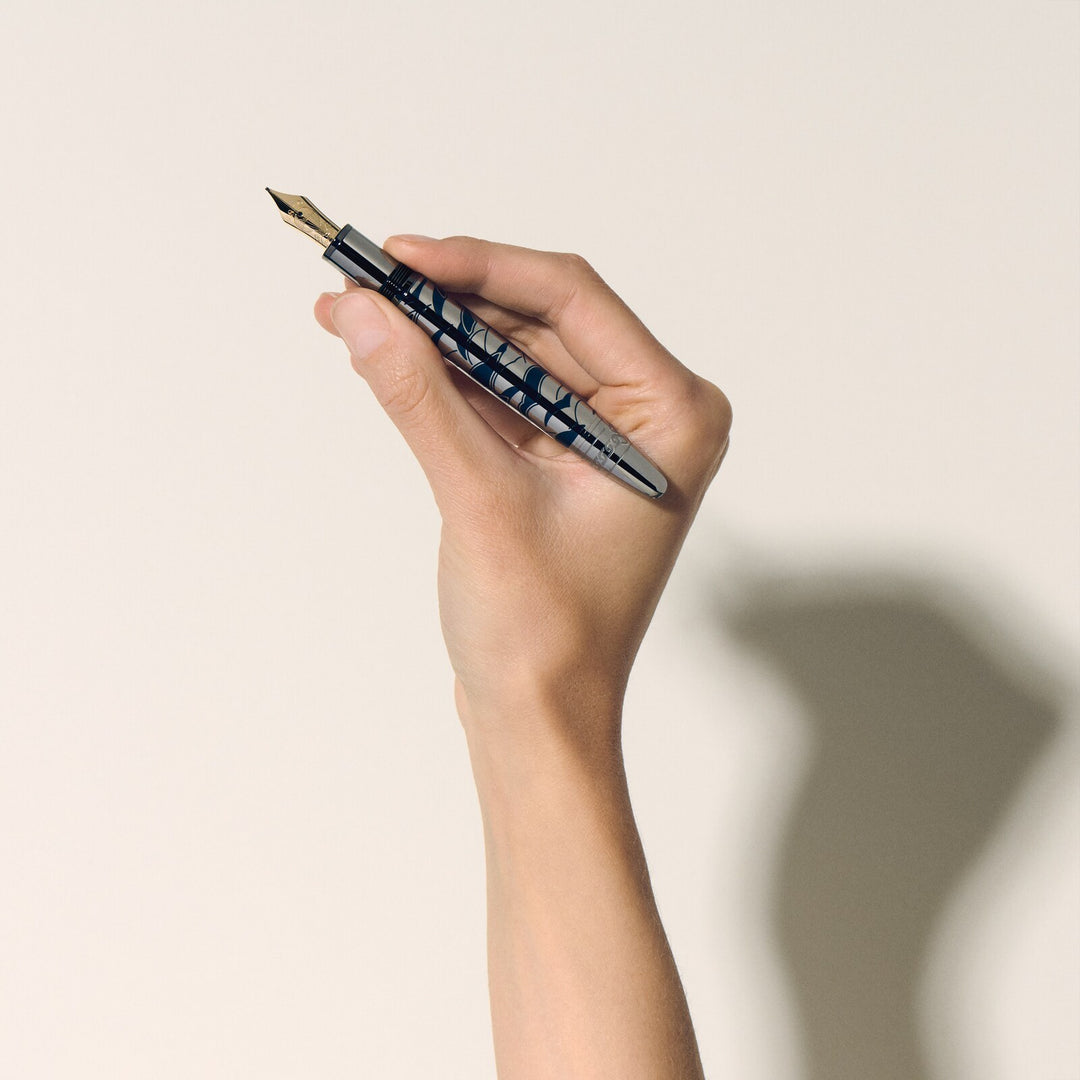 Montblanc Meisterstück Around the World in 80 Days Solitaire LeGrand Fountain Pen MB132897