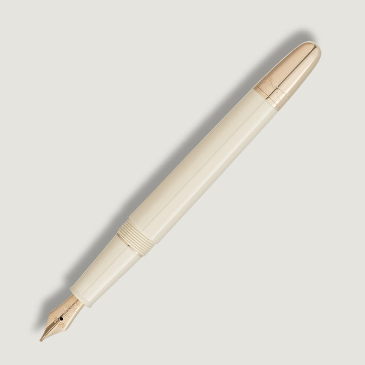 Montblanc Meisterstück Romeo &amp; Juliet Classique Fountain Pen MB132918